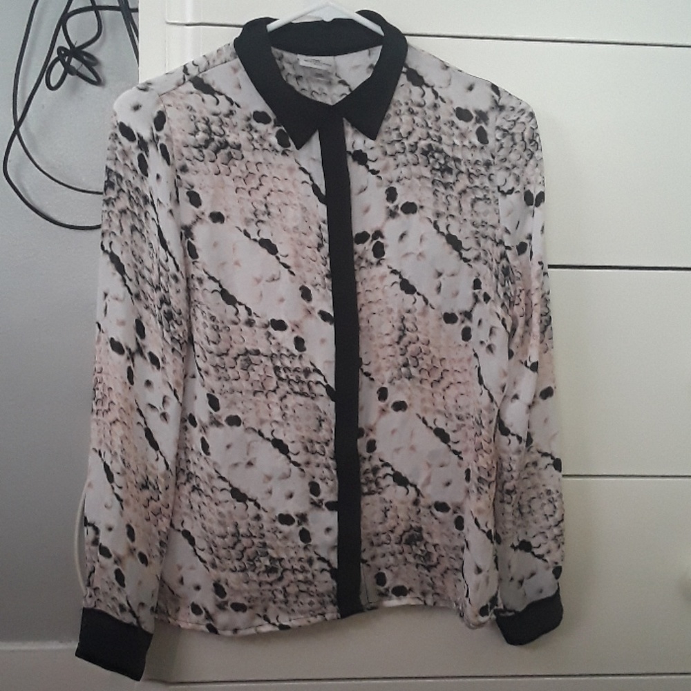 Long sleeve button front shirt